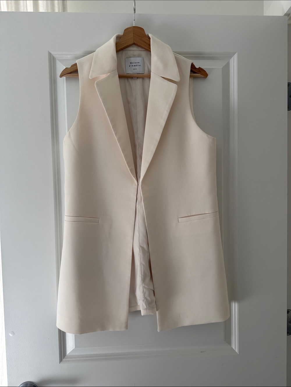 Maison Jules Cream Sleeveless Blazer Vest
